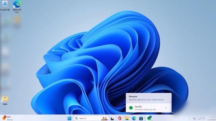 macin sevilen handoff ozelligi windows 11e geliyor