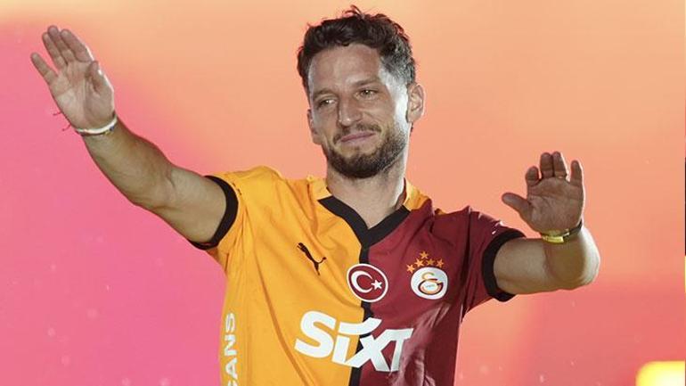 mertens ailesi gozyaslarini tutamadi galatasarayin kutlamalarina damga vurdu 0