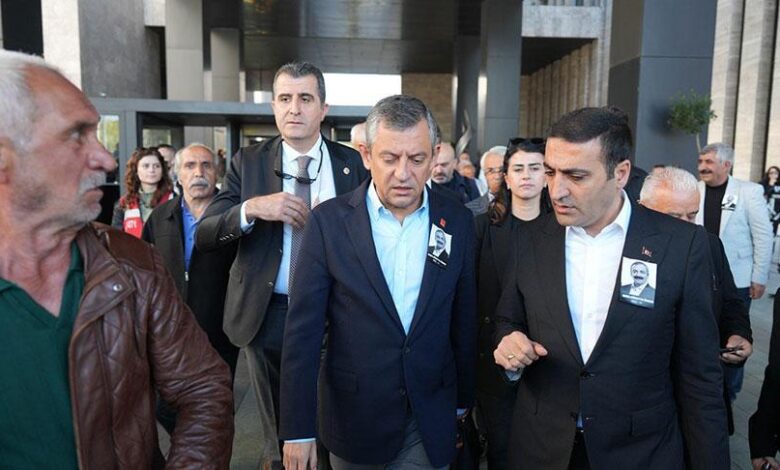 Müdafaalar neden engelleyemedi? CNN TÜRK yayınında yumruklu provokasyonu değerlendirdiler 1 mudafaalar neden engelleyemedi cnn turk yayininda yumruklu provokasyonu degerlendirdiler eUwspZN6