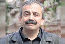 muelliflerden sirri sureyyaya veda GsYxBPer