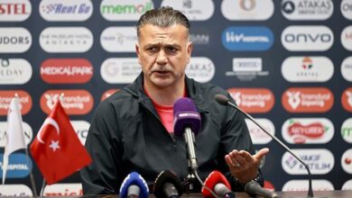 murat sahin burada kalacak oyuncularla oynamaya devam edecegiz aKevpEI5
