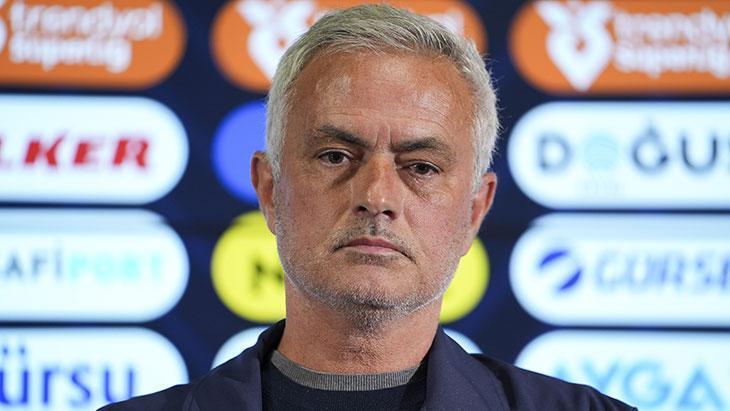 Mustafa Anıklı'dan Mourinho'ya zehir zemberek kelamlar: Demode, bitmiş, çökmüş teknik adam! 1 mustafa aniklidan mourinhoya zehir zemberek kelamlar demode bitmis cokmus teknik adam QRMr64Ym