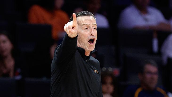 NBA'de dönemin başantrenörü ödülünün sahibi Kenny Atkinson! 1 nbade donemin basantrenoru odulunun sahibi kenny atkinson PtesEwpF