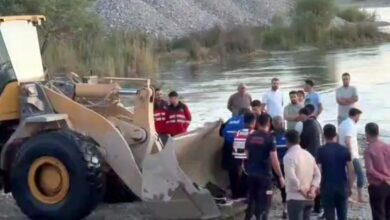 piknikciler barajin kapaklarinin acilmasiyla sok yasadi mahsur kalan 25 kisi kurtarildi ZMNnJ1J1