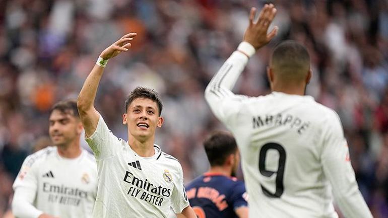 Real Madrid'de Ancelotti'ye El Clasico öncesi Arda Güler baskısı! Brezilyalı yıldızı ateşe attı 2 real madridde ancelottiye el clasico oncesi arda guler baskisi brezilyali yildizi atese atti 0 EnahlrId