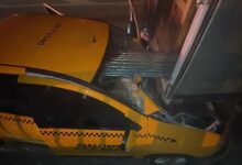 sakaryada feci kaza taksi demir yuklu kamyonete carpti surucu hayatini kaybetti vCxRI3L2