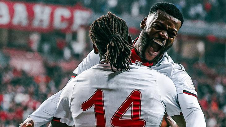 Samsunspor'un üçüncülük inadı devam ediyor 1 samsunsporun ucunculuk inadi devam ediyor EjwZfjP9