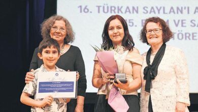 sanat mukafati derya sonmeze eccFROfD