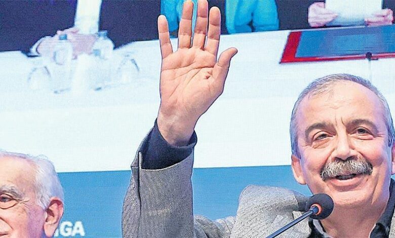 Sırrı Süreyya Başkan 18 günlük ömür uğraşını kaybetti 1 sirri sureyya baskan 18 gunluk omur ugrasini kaybetti ICnQ431q
