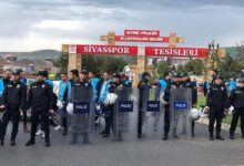 sivasspora taraftarlardan tesislerde protesto soku sDkA9irr