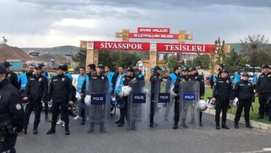 sivasspora taraftarlardan tesislerde protesto soku sDkA9irr