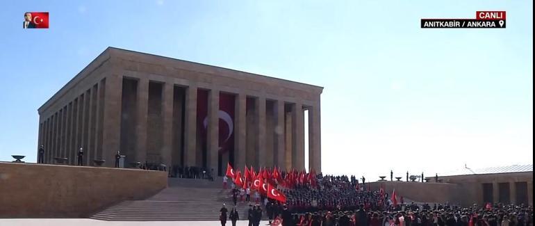 son dakika 19 mayis coskusu artarak suruyor birinci merasim anitkabirde 0 wAfXYiP7