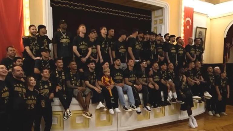 son dakika galatasaray sampiyonluk kupasina kavustu mauro icardi ali koc formasi giydi 1 rKpD3TyS