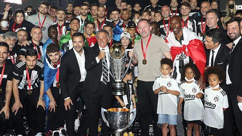 Süper Lig takımından flaş Sergen Yalçın hamlesi! Teklif yolda 2 super lig takimindan flas sergen yalcin hamlesi teklif yolda 0 OuzzGfp2