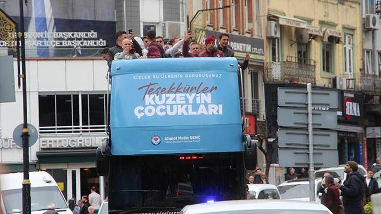 Trabzonspor U19 kadrosu Avrupa ikinciliğini kentte kutladı 2 trabzonspor u19 kadrosu avrupa ikinciligini kentte kutladi 0 j68vG5Dj