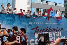 trabzonspor u19 kadrosu avrupa ikinciligini kentte kutladi lZSPzHEt