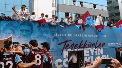 trabzonspor u19 kadrosu avrupa ikinciligini kentte kutladi lZSPzHEt