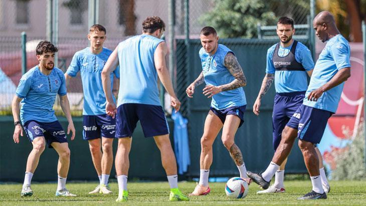 Trabzonspor'da Samsunspor mesaisi devam etti! 1 trabzonsporda samsunspor mesaisi devam etti 6fZnbwn3