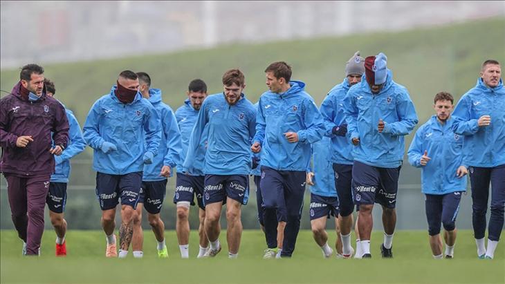 Trabzonspor'dan şampiyonluk sonrası üst üste düşüş 1 trabzonspordan sampiyonluk sonrasi ust uste dusus