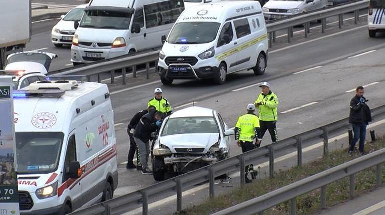 Tuzla’da bariyerlere çarpan araba takla atarak savruldu! Meyyit ve yaralılar var 2 tuzlada bariyerlere carpan araba takla atarak savruldu meyyit ve yaralilar var 0 Y8zlKqEI