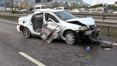 tuzlada bariyerlere carpan araba takla atarak savruldu meyyit ve yaralilar var ZGb8kWDY