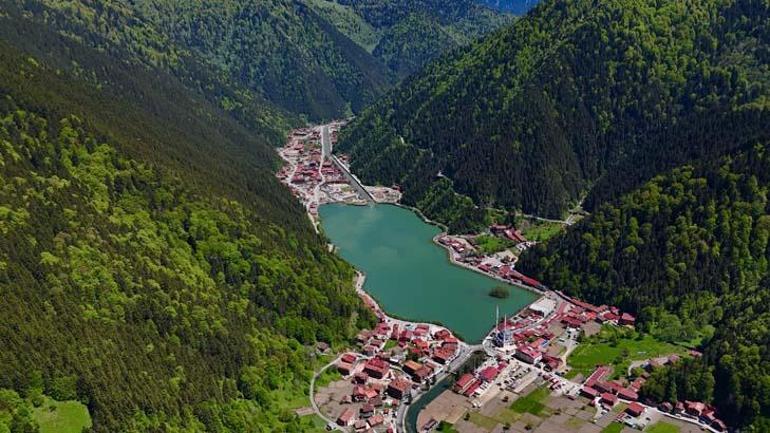 Uzungöl'de ağır trafiğe otopark ve ring sistemi uygulaması 2 uzungolde agir trafige otopark ve ring sistemi uygulamasi 0 uXD8VdPg