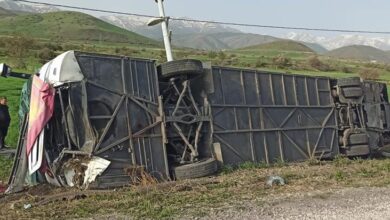 vanda yolcu otobusu devrildi cok sayida yarali var Emm9MLRq