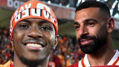 victor osimhen mohamed salah ile cekisiyor jd44XnNy
