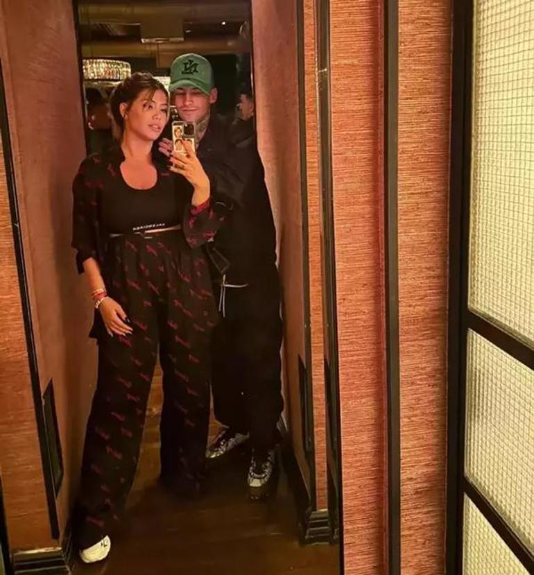 Wanda Nara'dan tekrar olay olan paylaşım! 'Beni hakikaten sevmedi' 2 wanda naradan tekrar olay olan paylasim beni hakikaten sevmedi 0 hLCXVbYn