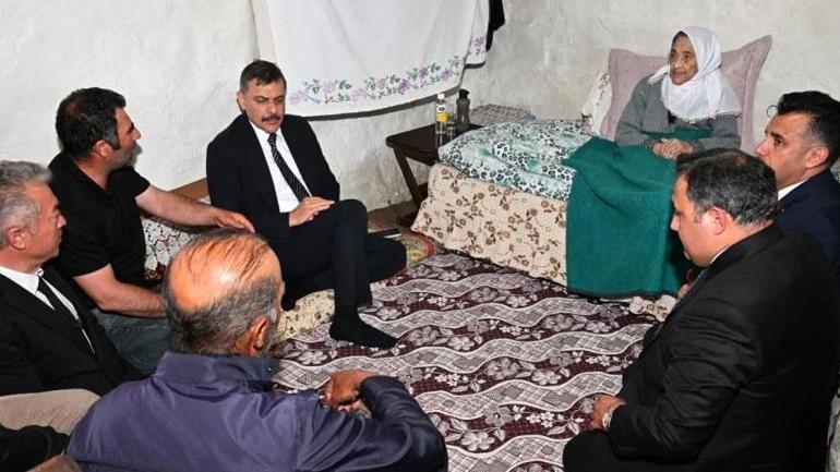 102 yaşındaki asırlık çınara ziyaret 2 102 yasindaki asirlik cinara ziyaret 0 vDpjcEeY