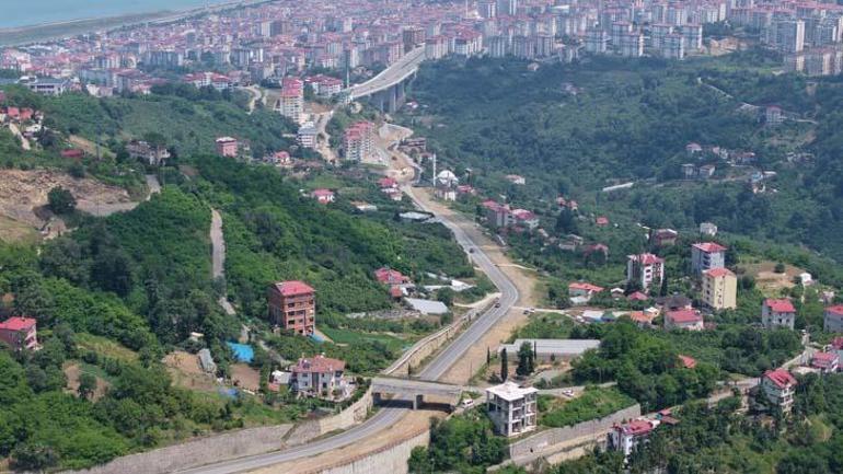 13 yıldır bitmeyen yol vatandaşı isyan ettirdi! 2 13 yildir bitmeyen yol vatandasi isyan ettirdi 0 sGsicrwX