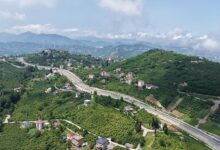 13 yildir bitmeyen yol vatandasi isyan ettirdi 2aOtXj3Q