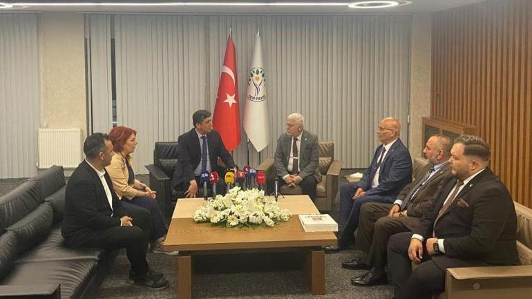 6 partiden DEM Parti’ye bayram ziyareti 2 6 partiden dem partiye bayram ziyareti 0 P4JO9TpE