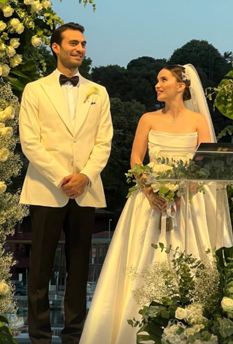 almila ada ve ihsan cilsal evlendi sade gelinligi dikkat cekti 3