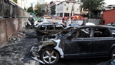 atasehirde yangin park halindeki arabalar yandi ljte8QuD