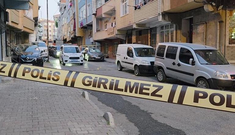 Bağcılar'da silahlı saldırı! Çocuklar son anda kurtuldu 2 bagcilarda silahli saldiri cocuklar son anda kurtuldu 0 NmfdKb3Z