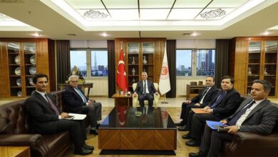 bakan bolat pakistanin ankara buyukelcisi ile bir ortaya geldi XkrQpJ2c