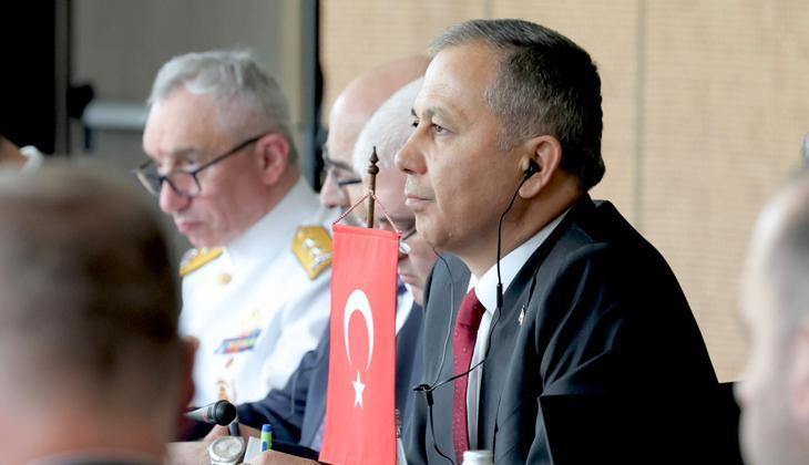 Bakan Yerlikaya, 'Bulgaristan, Yunanistan, Türkiye Üçlü Bakanlar Görüşmesi'ne katıldı 1 bakan yerlikaya bulgaristan yunanistan turkiye uclu bakanlar gorusmesine katildi 9VIkO6tY