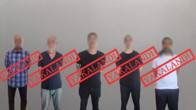 bakan yerlikaya duyurdu kirmizi bultenle aranan 5 hatali daha turkiyeye getirildi IspsLx2X