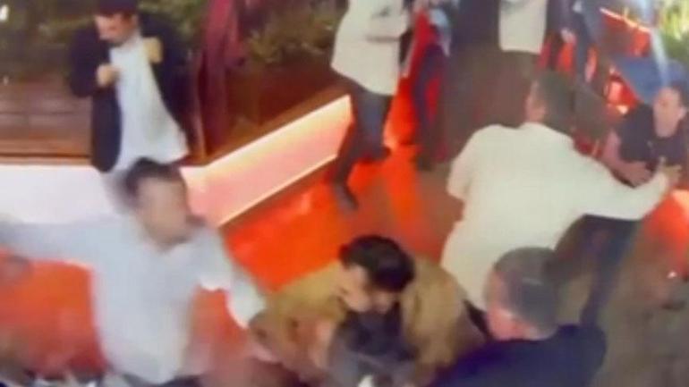 besiktasta dehset sampanya yan masaya sicradi silahlar patladi 0 JV3nnugk