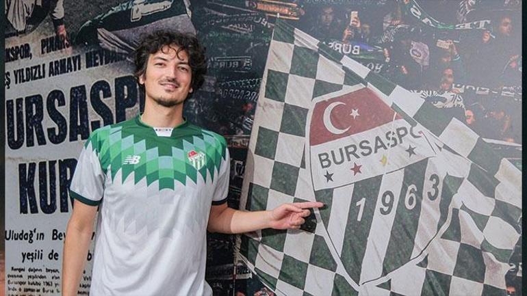 Bursaspor üst üste imzaları açıkladı 2 bursaspor ust uste imzalari acikladi 0 vXamFYAs