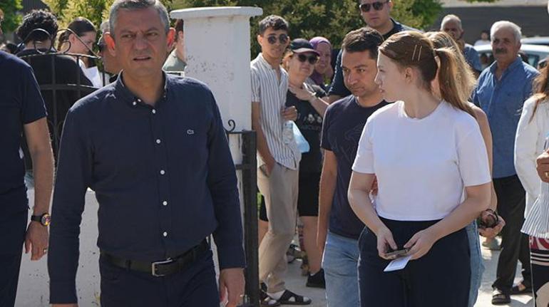CHP Genel Başkanı Özel , YKS'ye giren Ferdi Zeyrek'in kızı Irmak'ı bugün de yalnız bırakmadı 4 chp genel baskani ozel yksye giren ferdi zeyrekin kizi irmaki bugun de yalniz fW1MFiEI