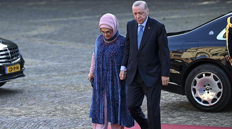 Cumhurbaşkanı Erdoğan, Hollanda Hükümdarı Alexander'ın NATO başkanları onuruna verdiği yemeğe katıldı 4 cumhurbaskani erdogan hollanda hukumdari alexanderin nato baskanlari onuruna verdigi yemege katildi 2 1PGyGbhi