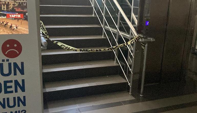Darıca Belediyesi'nde zabıta memuru belediye liderinin yanında intihar etti 3 darica belediyesinde zabita memuru belediye liderinin yaninda intihar etti 1 dbHrhjaW