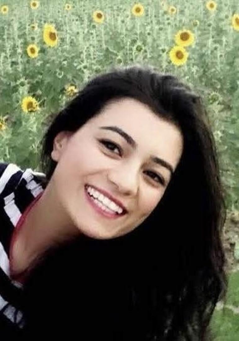 Dehşet evi! 2 genç kız, mahkemelik oldukları adamın eşini öldürdü 6 dehset evi 2 genc kiz mahkemelik olduklari adamin esini oldurdu 4 M2wUwUSE