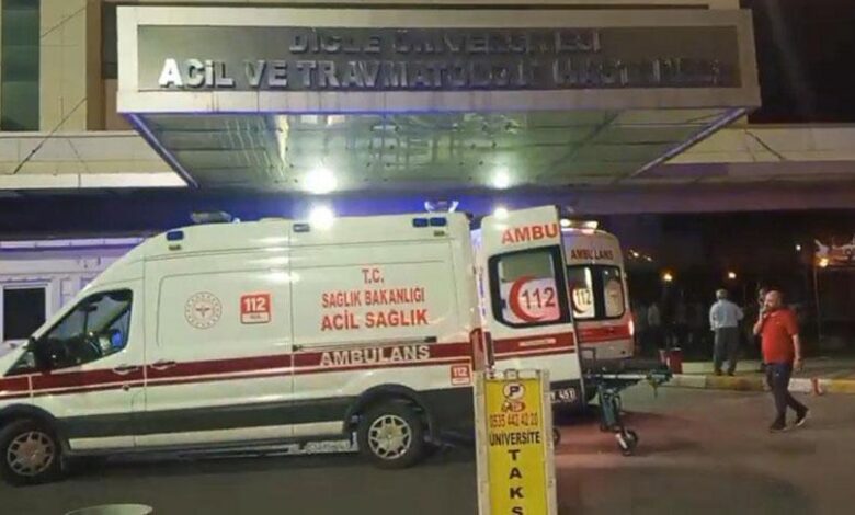 Diyarbakır’da dehşet! Kız kaçıran gencin annesi öldürüldü 1 diyarbakirda dehset kiz kaciran gencin annesi olduruldu xi2Ydgb7