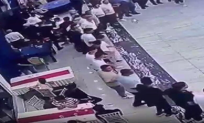 Düğünde davetlilere ateş açmıştı! Hücum anları ortaya çıktı 1 dugunde davetlilere ates acmisti hucum anlari ortaya cikti RRJzKGZ3