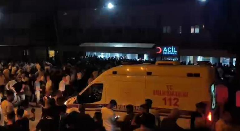 Düğünde dehşet! Davetlilerin üzerine ateş açtı: 1 kişi hayatını kaybetti 3 dugunde dehset davetlilerin uzerine ates acti 1 kisi hayatini kaybetti 1 gqMpq1QJ