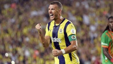 edin dzeko yarin imzayi atiyor italyanlar yeni kadrosunu duyurdu ODBpsvYv