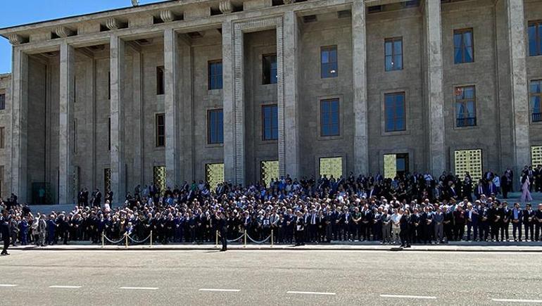 Eski milletvekili İsmail Bilen için Meclis'te cenaze merasimi düzenlendi 3 eski milletvekili ismail bilen icin mecliste cenaze merasimi duzenlendi 1 diyQuPVm